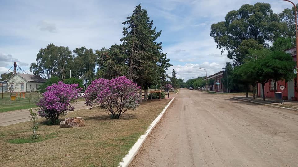 ESTEBAN AGUSTÍN GASCÓN: EL PUEBLO DE LOS TRES NOMBRES